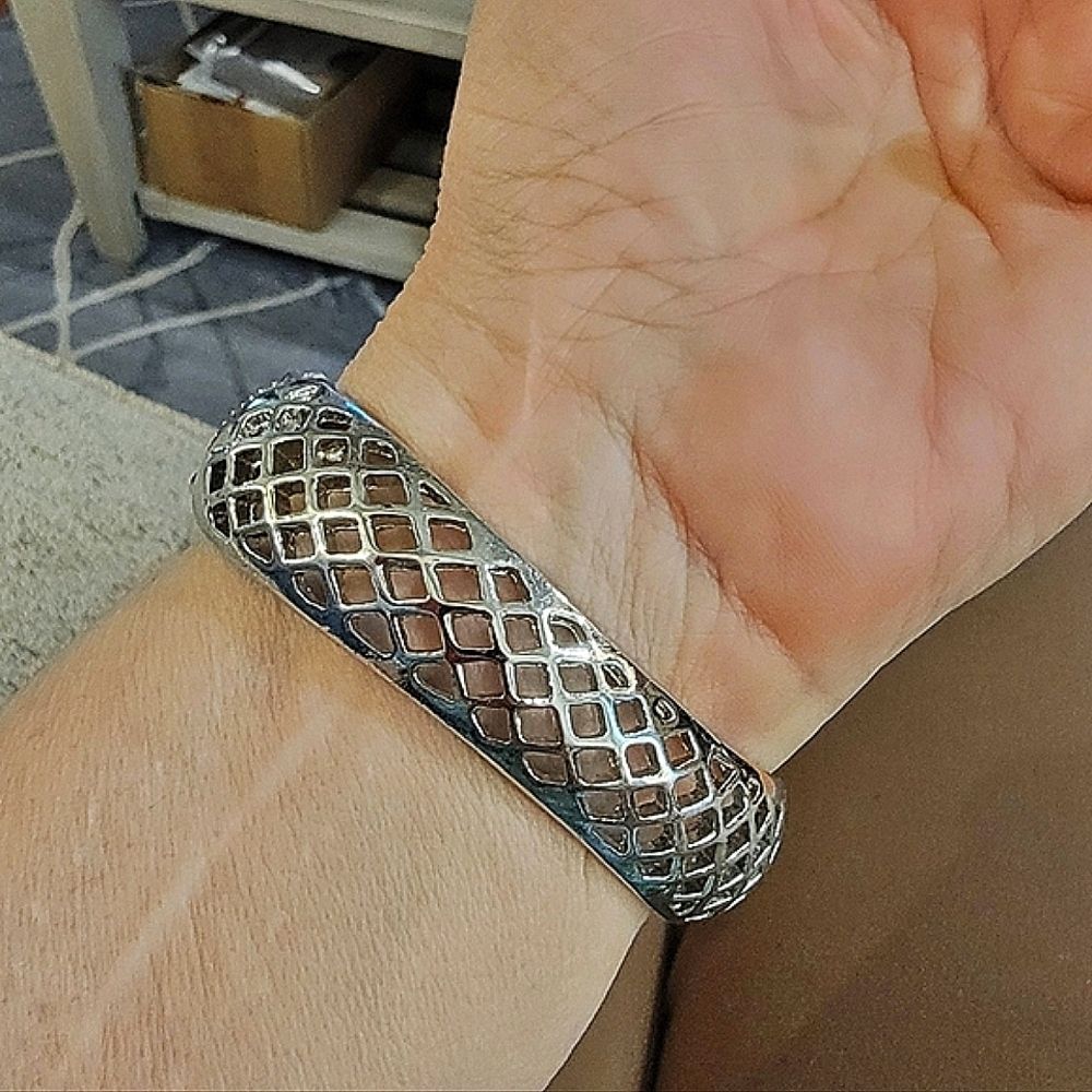 Vintage Chunky Silver Tone Rhinestones Zirconia Hinged Cuff Lattice Bracelet - Picture 8 of 14